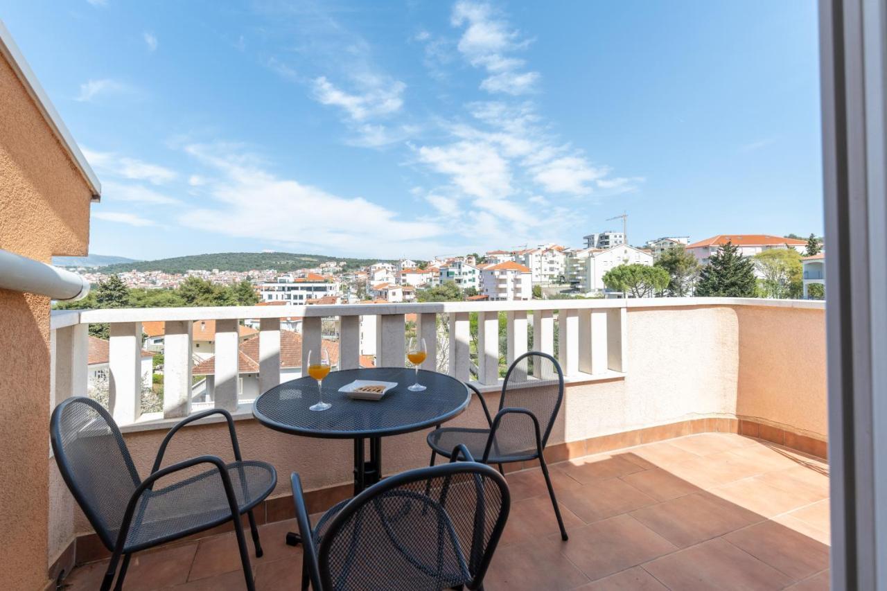 Dalmatia Apartments Ciovo Trogir Exteriör bild