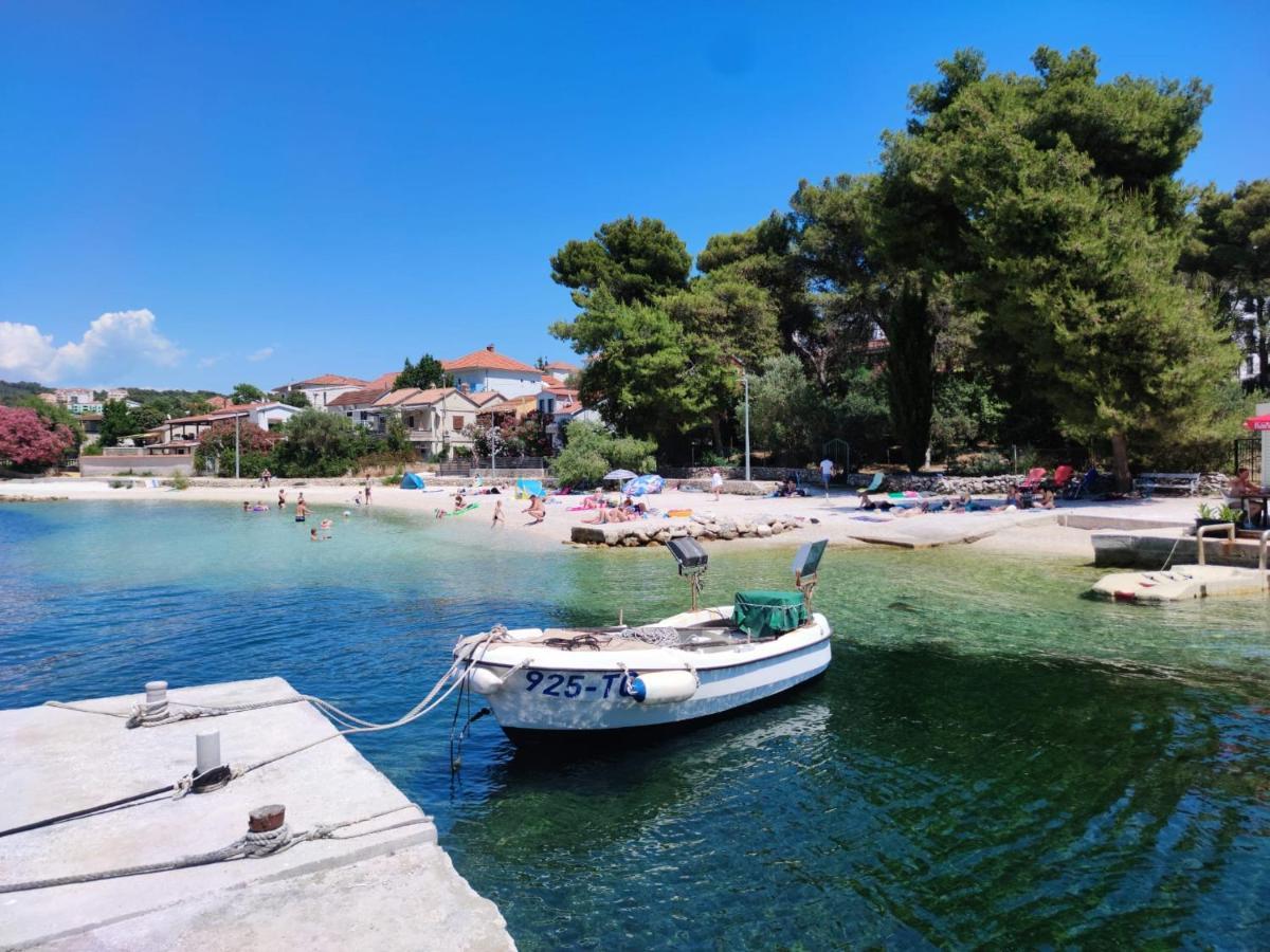 Dalmatia Apartments Ciovo Trogir Exteriör bild