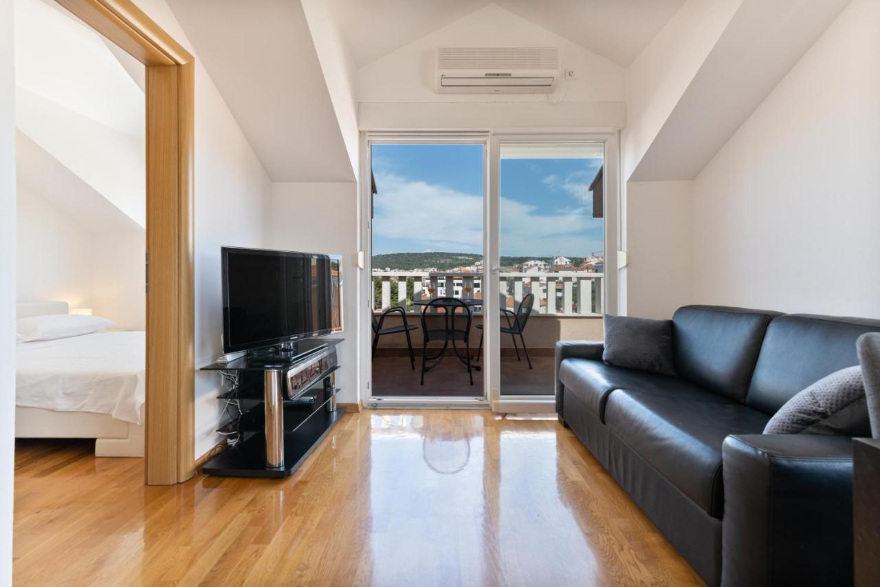 Dalmatia Apartments Ciovo Trogir Exteriör bild